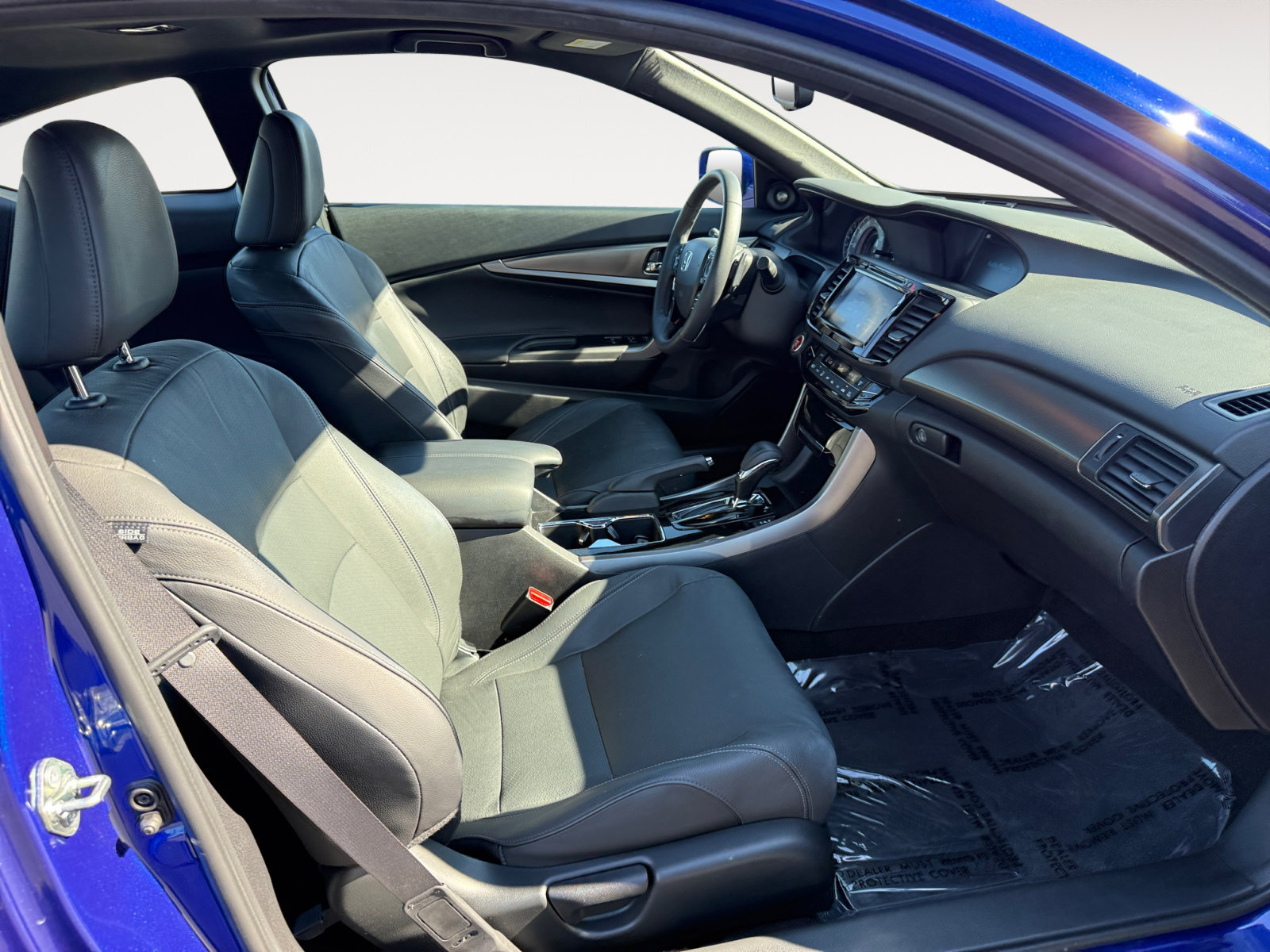 2017 Honda Accord Touring photo 17