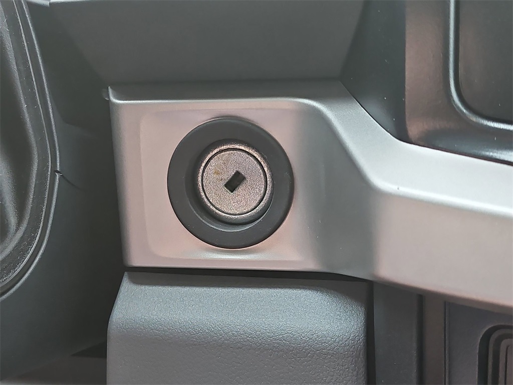 2024 Ford F-350 photo 34