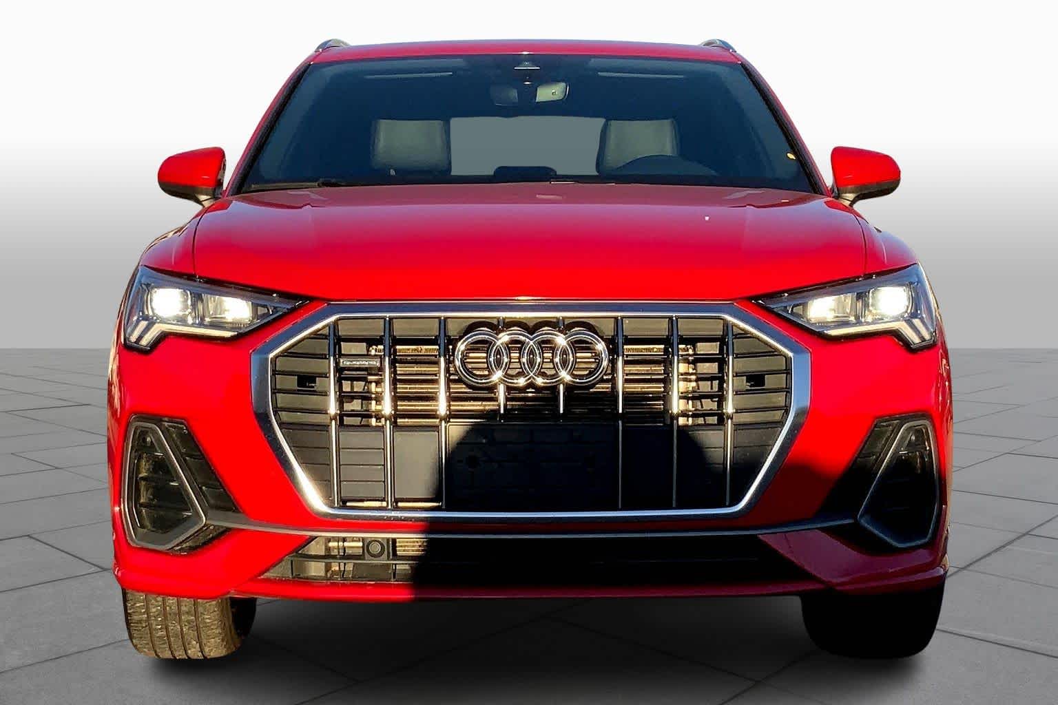 2023 Audi Q3 S line Premium photo 3