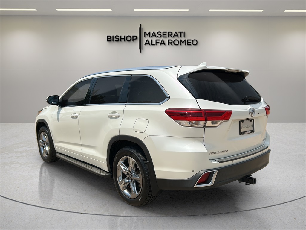 2018 Toyota Highlander Limited Platinum photo 3