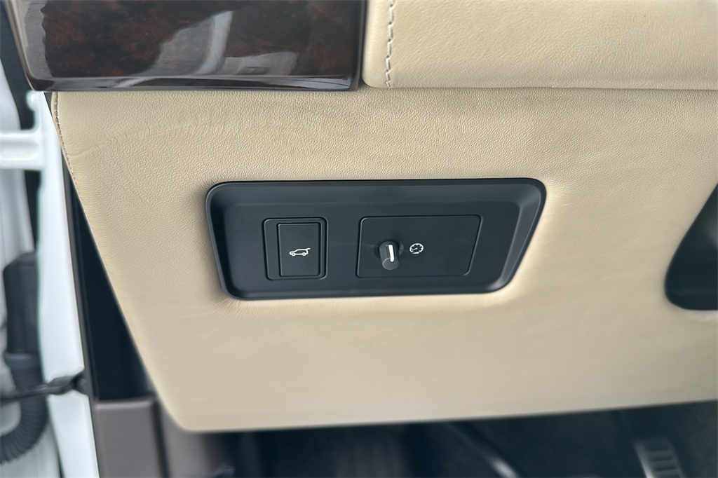 2020 Land Rover Range Rover Autobiography LWB photo 23