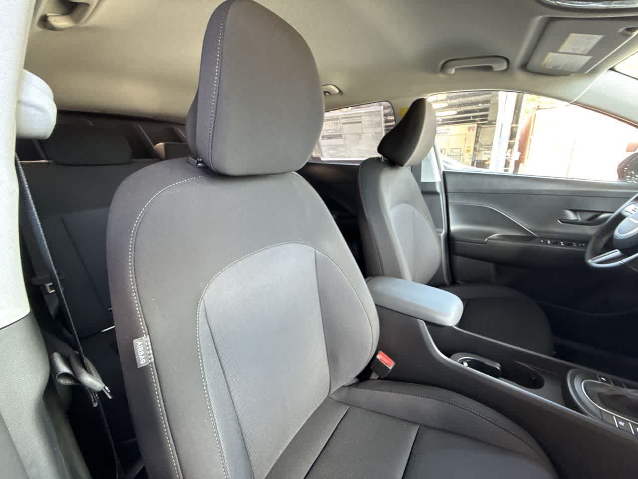 2026 Hyundai Kona SEL photo 23