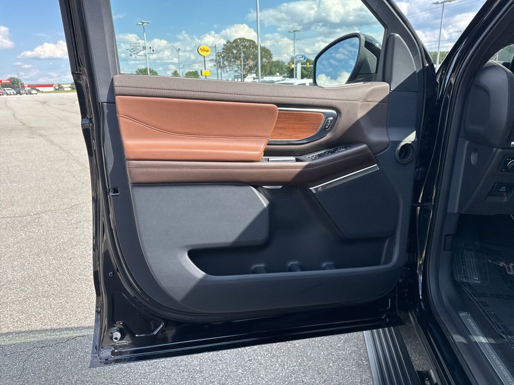 2025 Ford Expedition King Ranch photo 11
