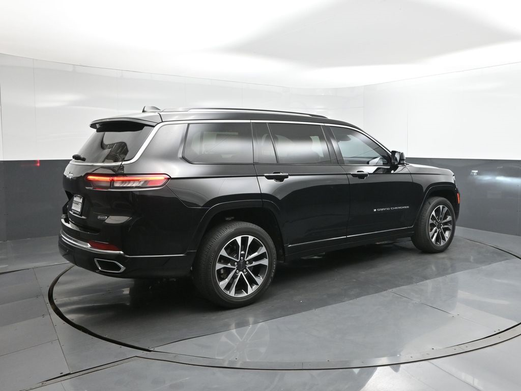 2022 Jeep Grand Cherokee Overland photo 4