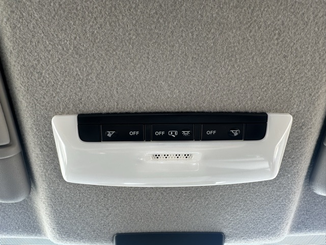 2025 Nissan Kicks Play S photo 22