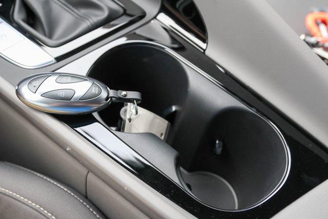 New 2025 White Hyundai SEL Sport image 14