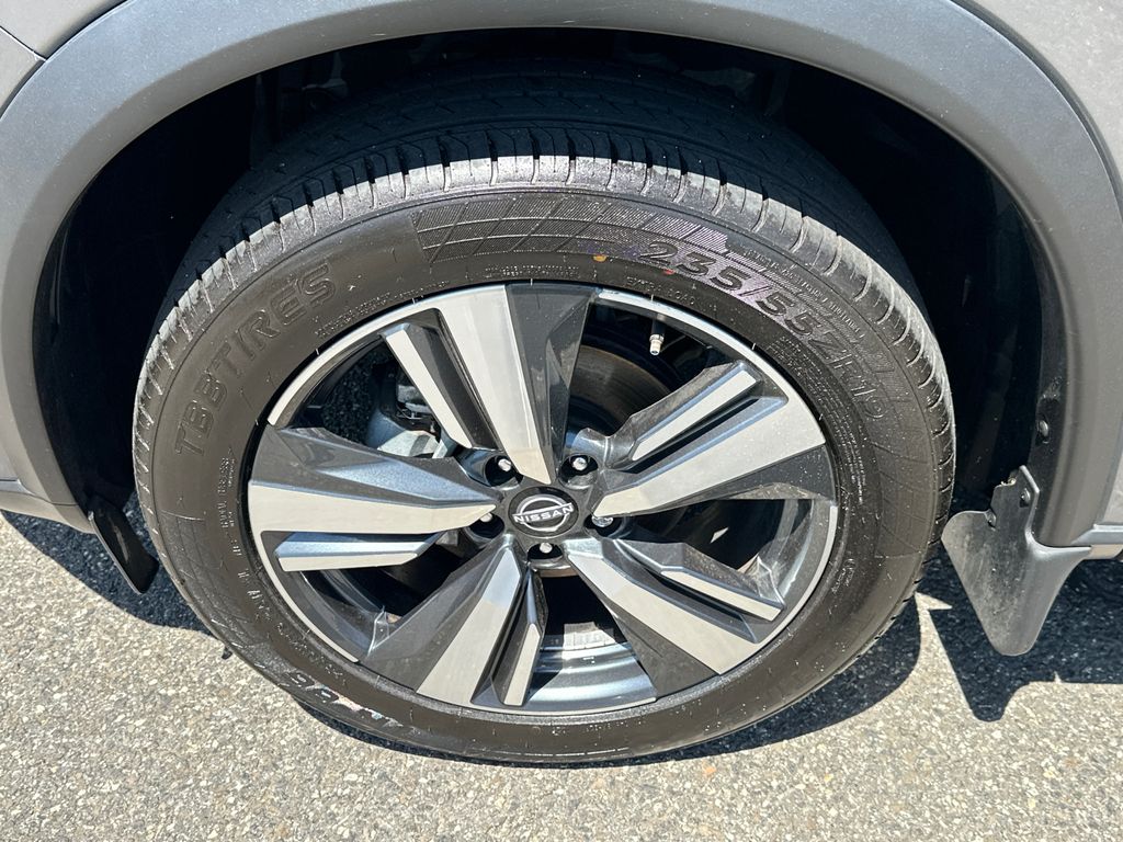 2022 Nissan Rogue Platinum AWD photo 8