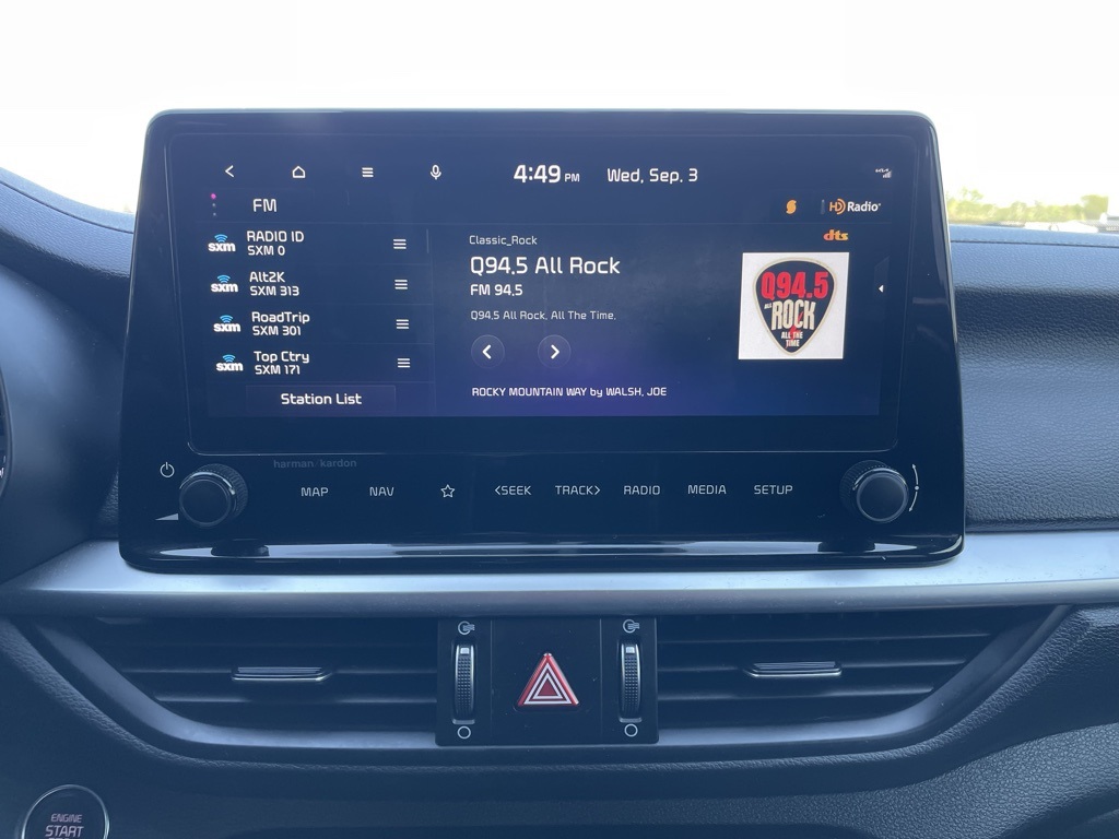 2023 Kia Forte GT-Line photo 16