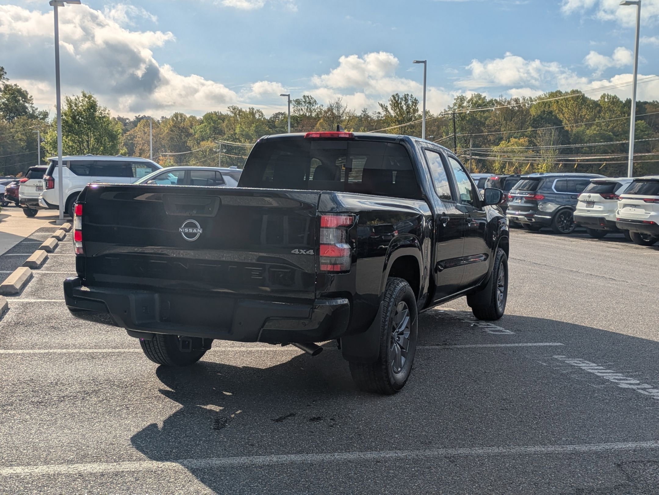 2026 Nissan Frontier SV photo 4