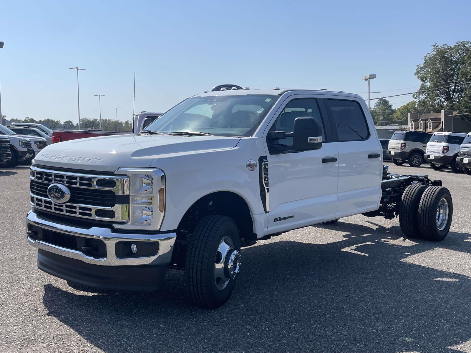 2026 Ford F-350 XL photo 7