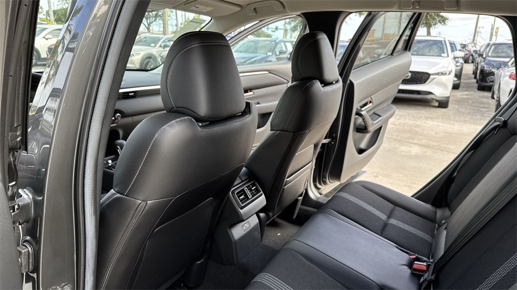 2025 Mazda CX-50 2.5 S Preferred photo 31