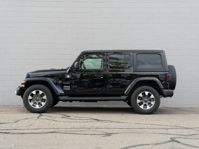 2022 Jeep Wrangler Unlimited Sahara photo 2