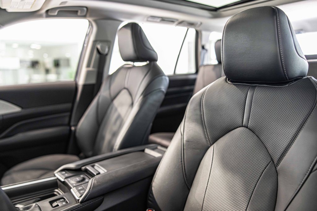 2024 TOYOTA GRAND HIGHLANDER - Image 18