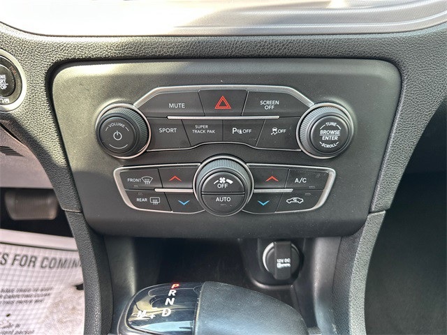 2023 Dodge Charger R/T photo 18
