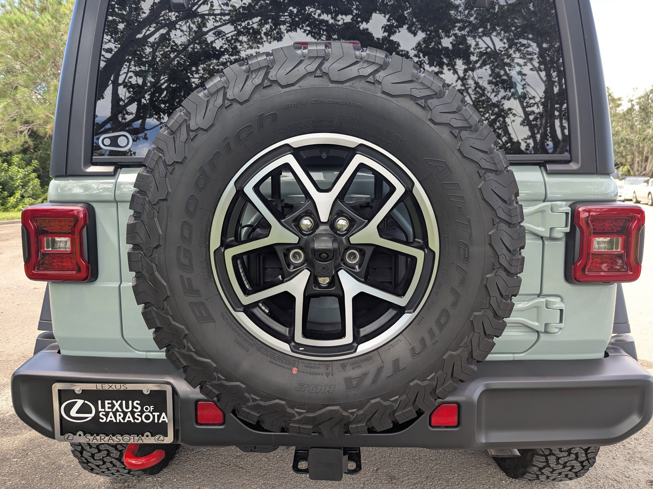 2024 Jeep Wrangler Rubicon photo 13