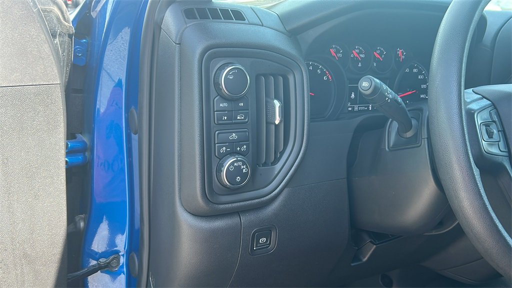 2024 Chevrolet Silverado 1500 Custom photo 17