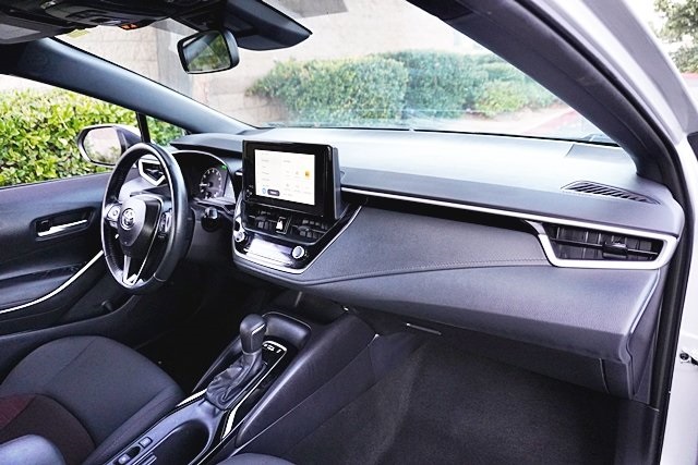 Used 2024 Silver Toyota SE image 9