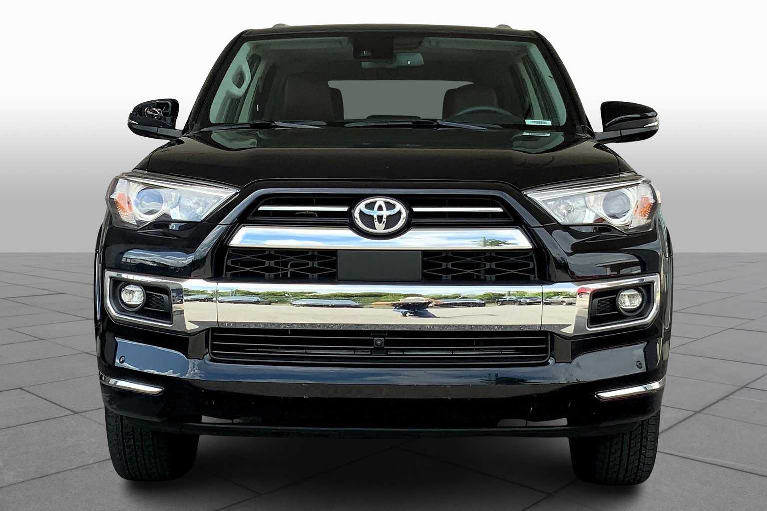 2022 Toyota 4Runner Limited 4WD photo 3