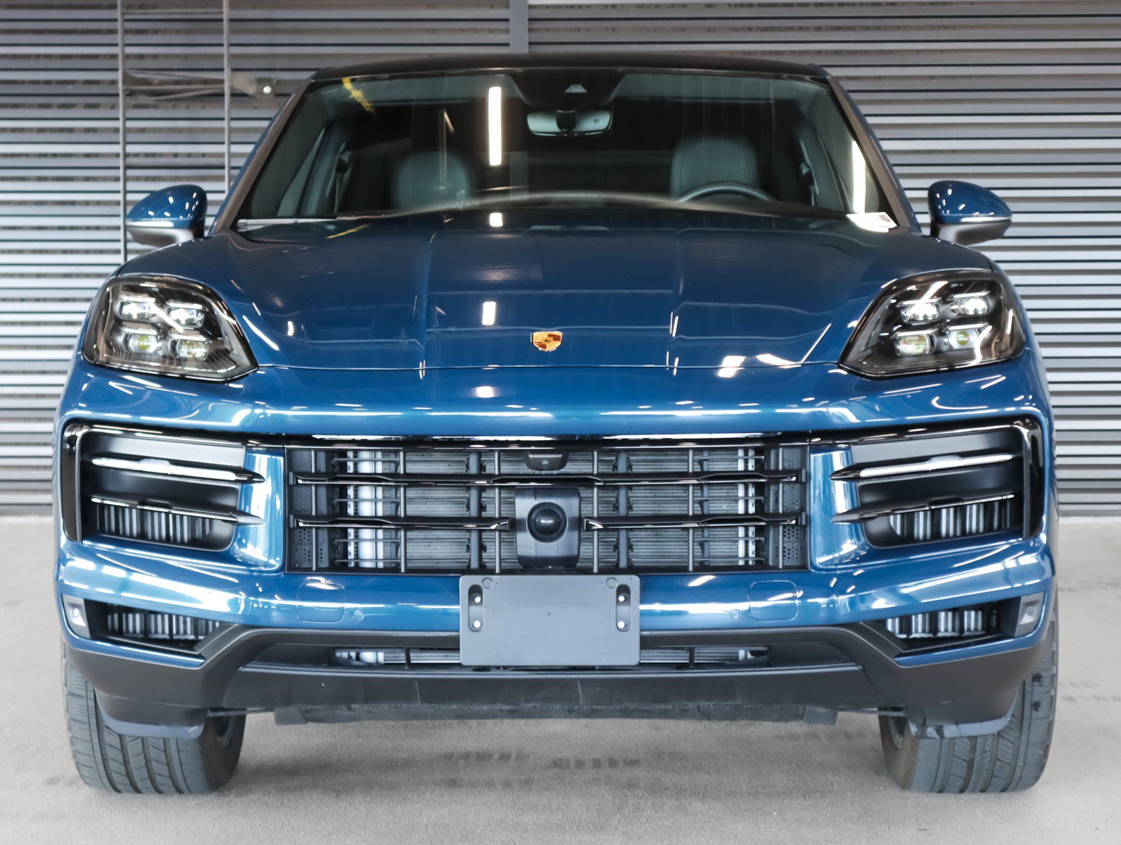 2024 Porsche Cayenne Coupe photo 8