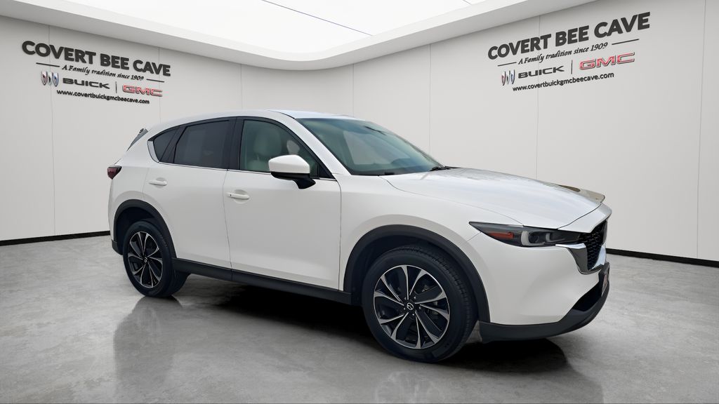 2022 Mazda CX-5 Base's photo