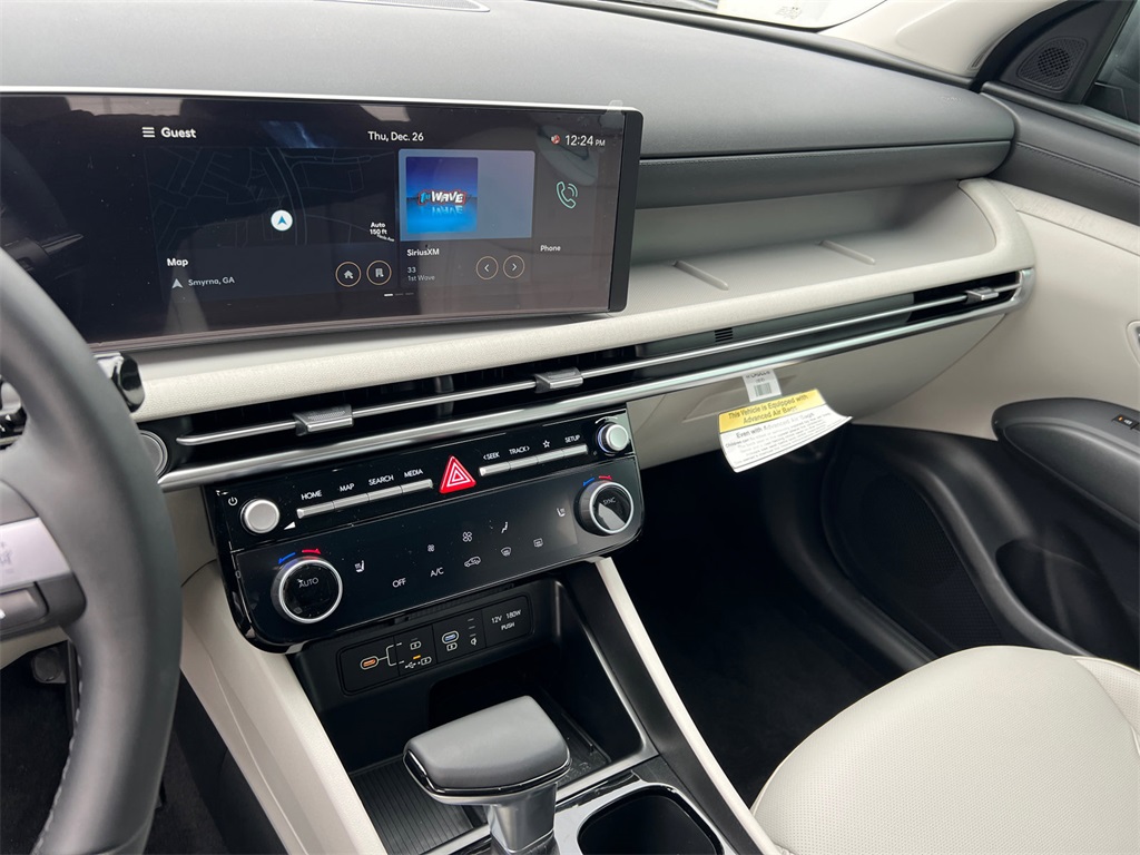 2025 Hyundai Tucson SEL Convenience photo 17