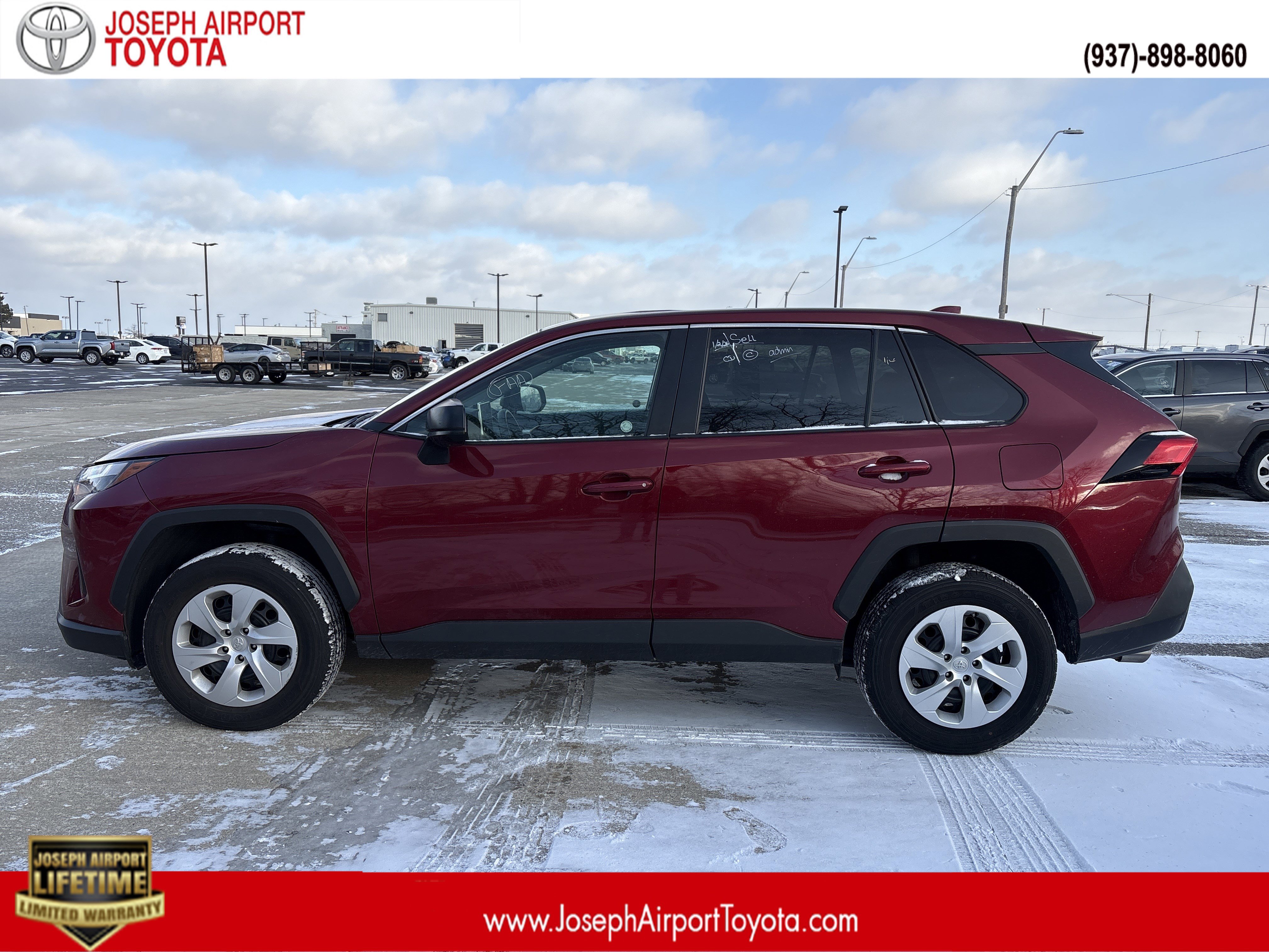 2024 Toyota RAV4 LE