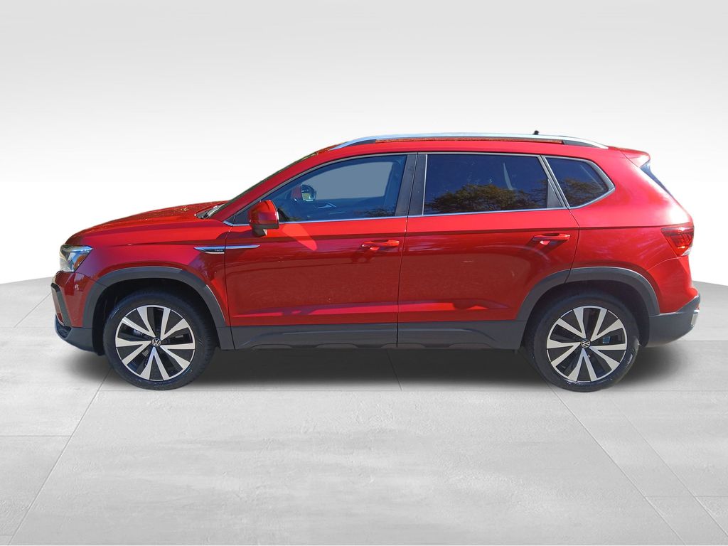 2023 Volkswagen Taos SE photo 4