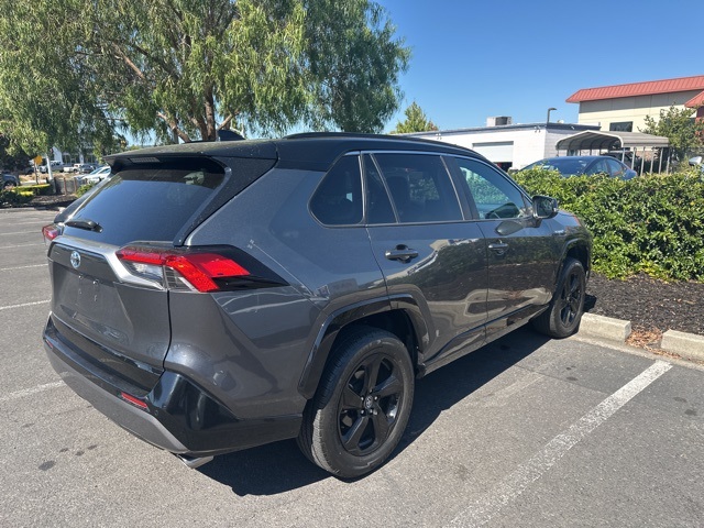 2020 Toyota RAV4 Hybrid XSE photo 5