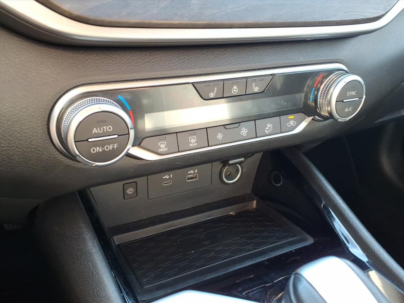 2024 Nissan Altima 2.5 SL Silver at Robbins Nissan