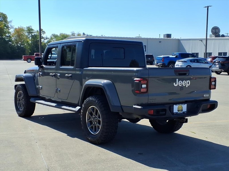 2020 Jeep Gladiator Overland photo 3
