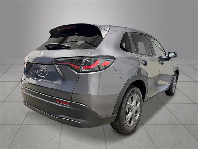 2026 Honda HR-V LX photo 5
