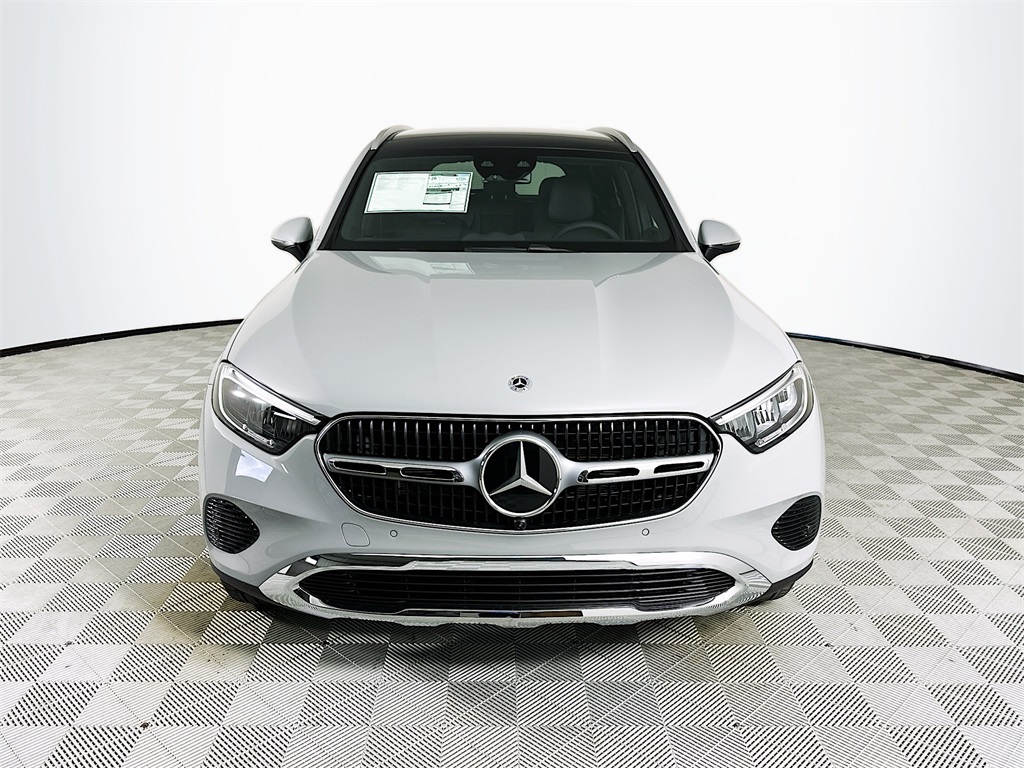 2026 Mercedes Benz GLC 300 4MATIC photo 2