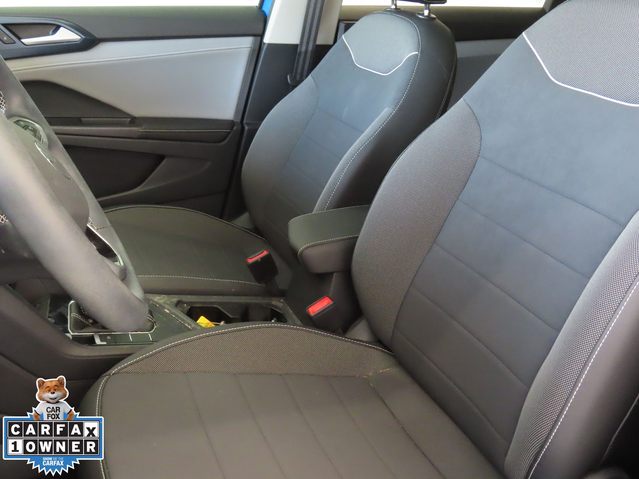 2024 Volkswagen Taos SE photo 9