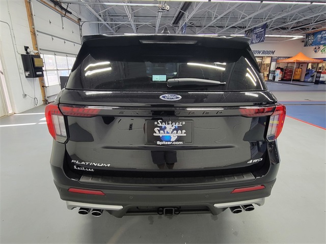 2025 Ford Explorer Platinum photo 3