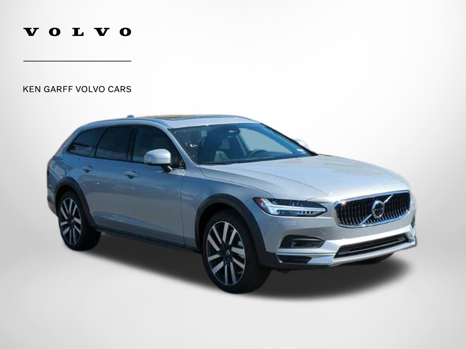 2025 Volvo V90 Cross Country Ultra's photo
