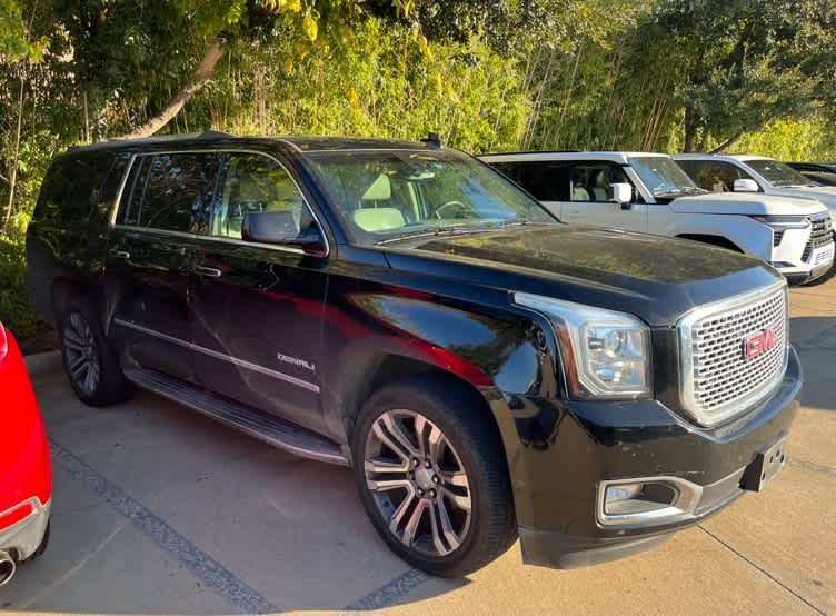 2017 GMC Yukon XL Denali's photo