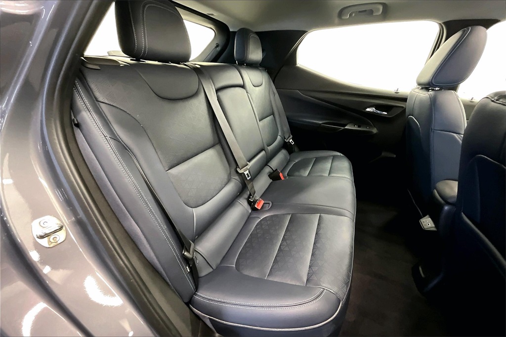 2022 Chevrolet Bolt EUV Premier photo 21