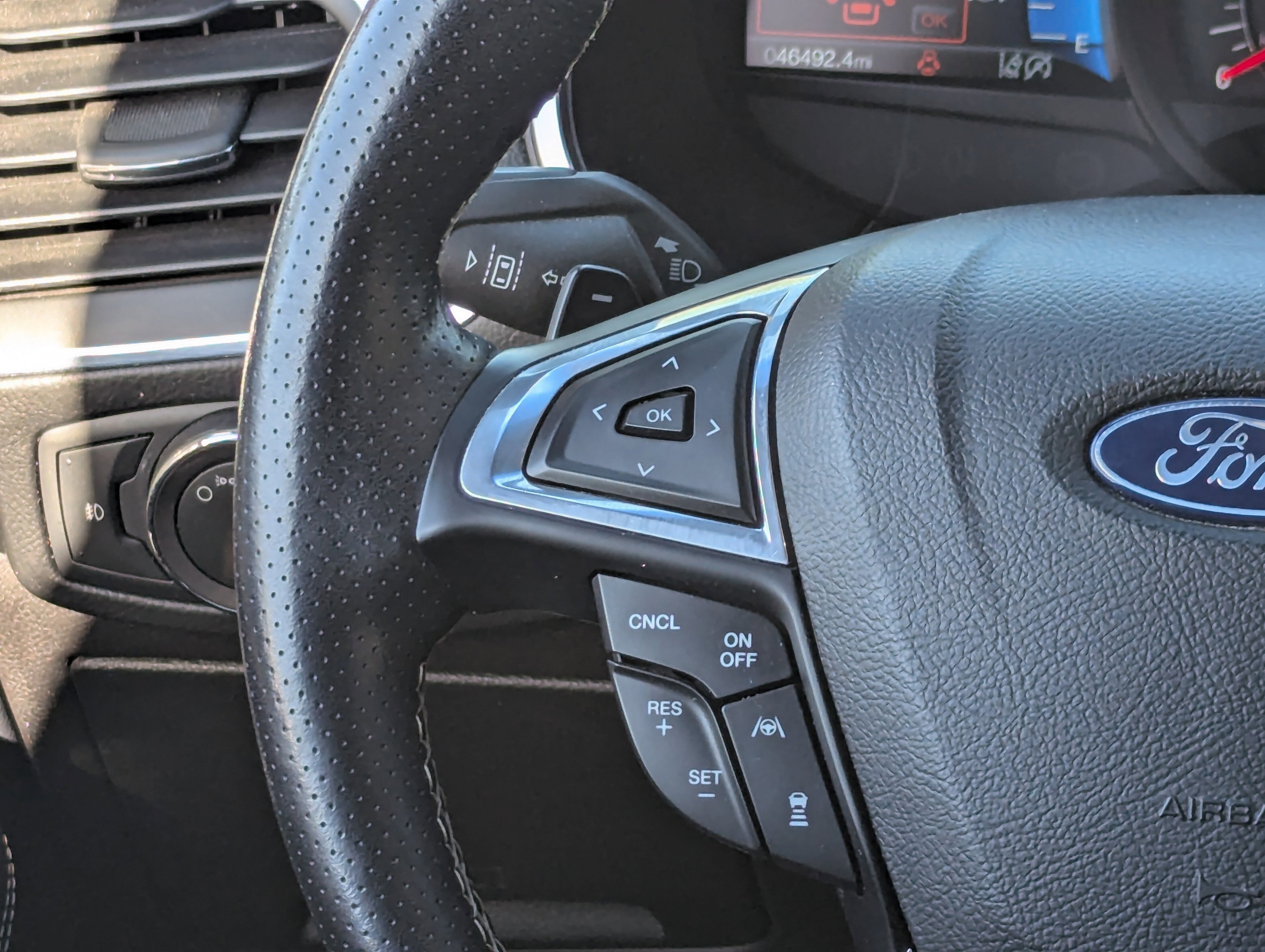 2019 Ford Edge ST photo 3