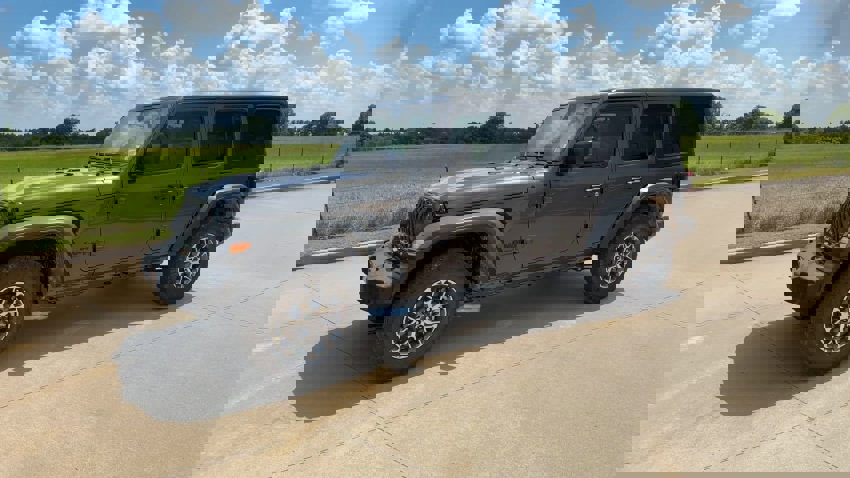 2024 Jeep Wrangler Sport S photo 4
