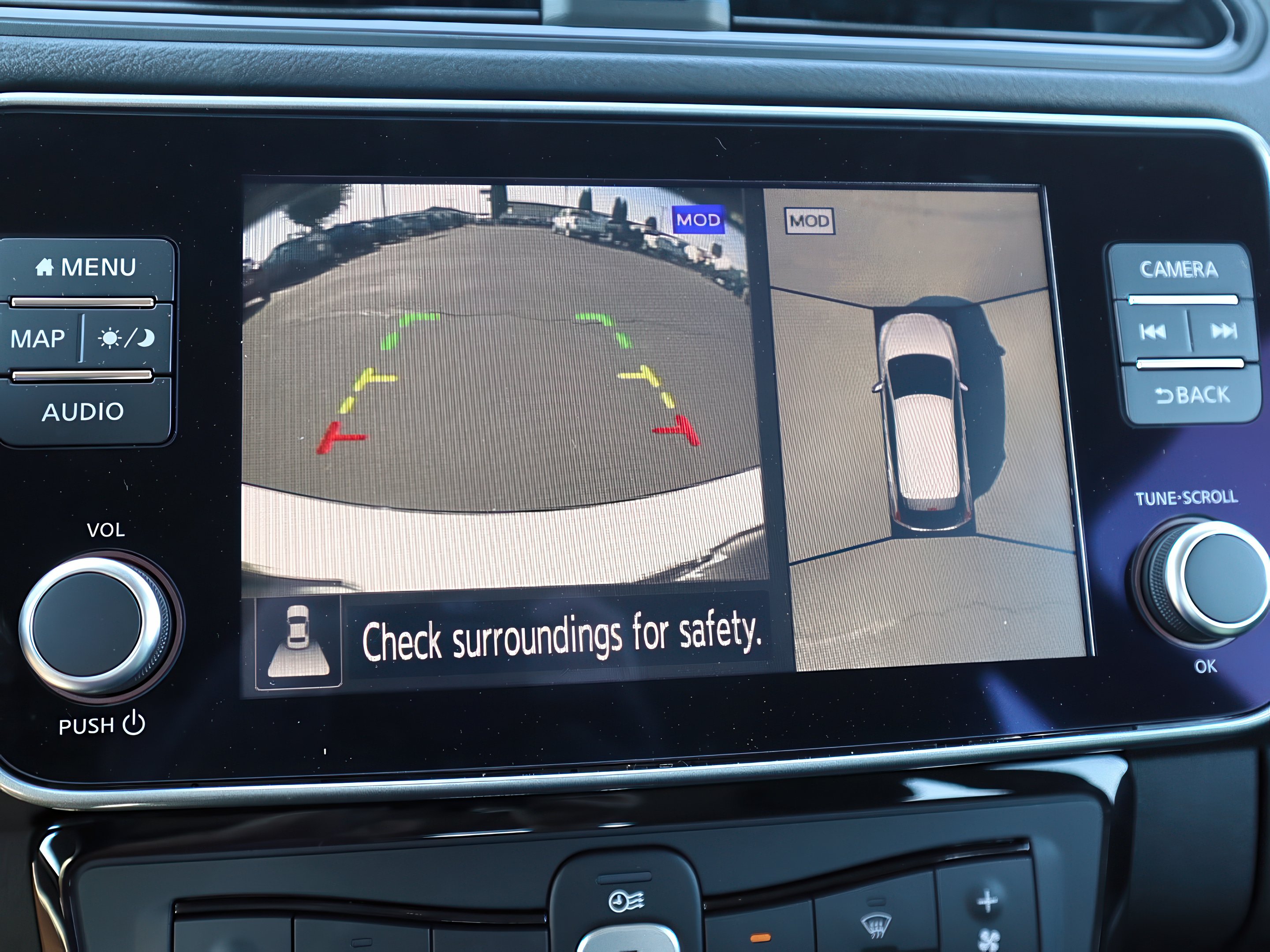 2025 Nissan Leaf SV Plus photo 18
