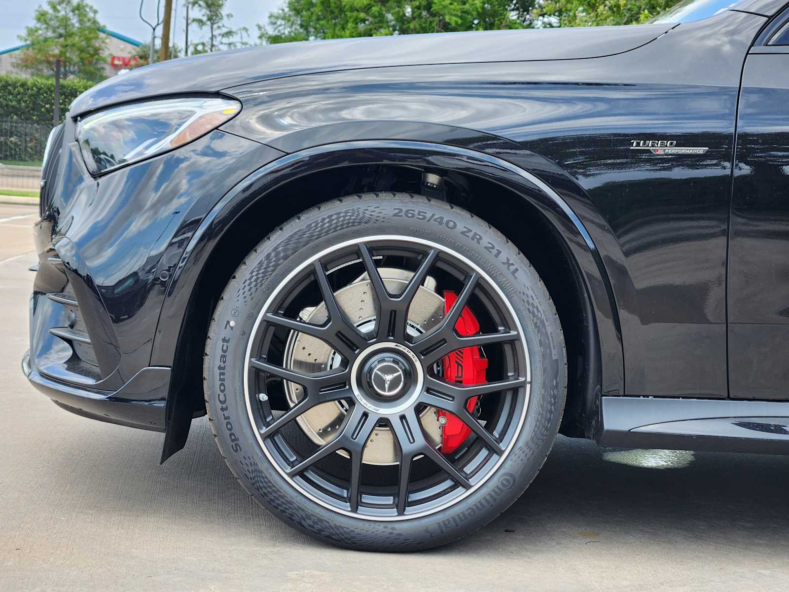 2025 Mercedes Benz GLC AMG 63 S E PERFORMANCE photo 3