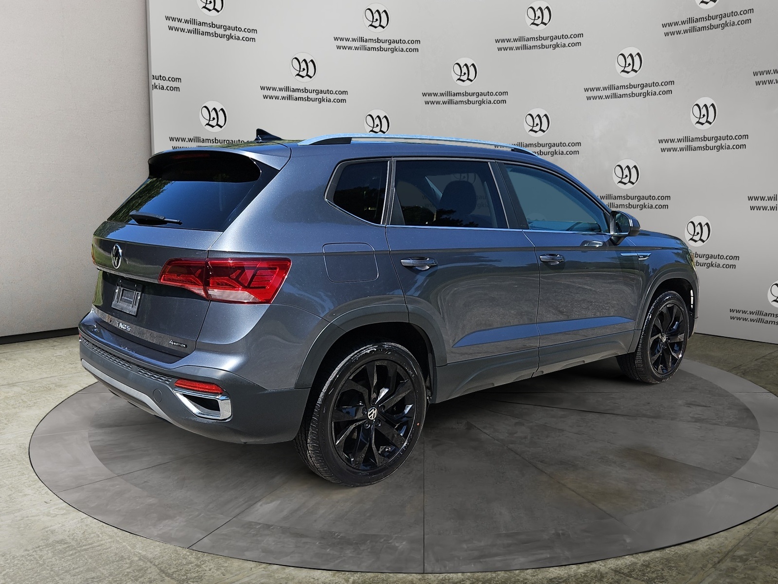 2022 Volkswagen Taos SE photo 4