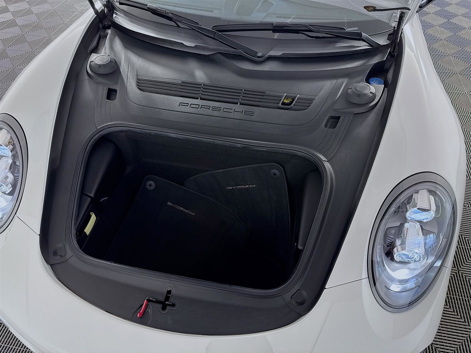 2019 Porsche 911 T photo 26