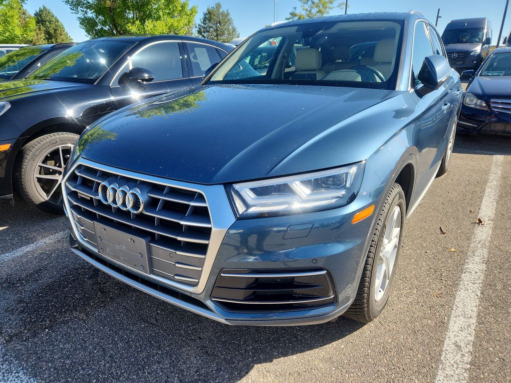 2018 Audi Q5 Premium Plus photo 2