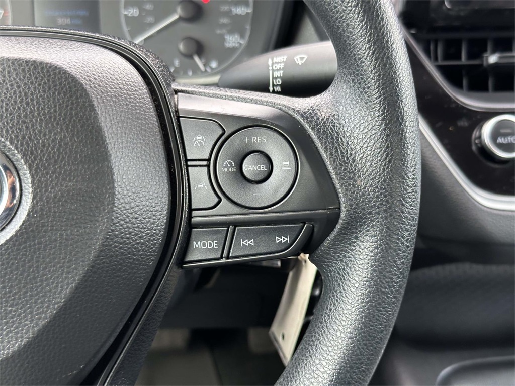 2024 Toyota Corolla LE photo 8