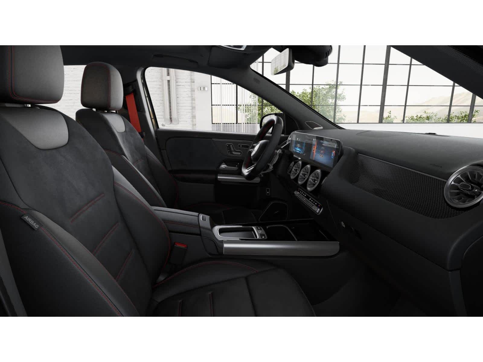 2025 Mercedes Benz GLA AMG 35 4MATIC photo 3