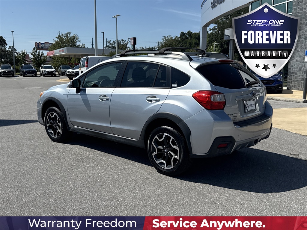 2017 Subaru Crosstrek 2.0i Premium photo 3