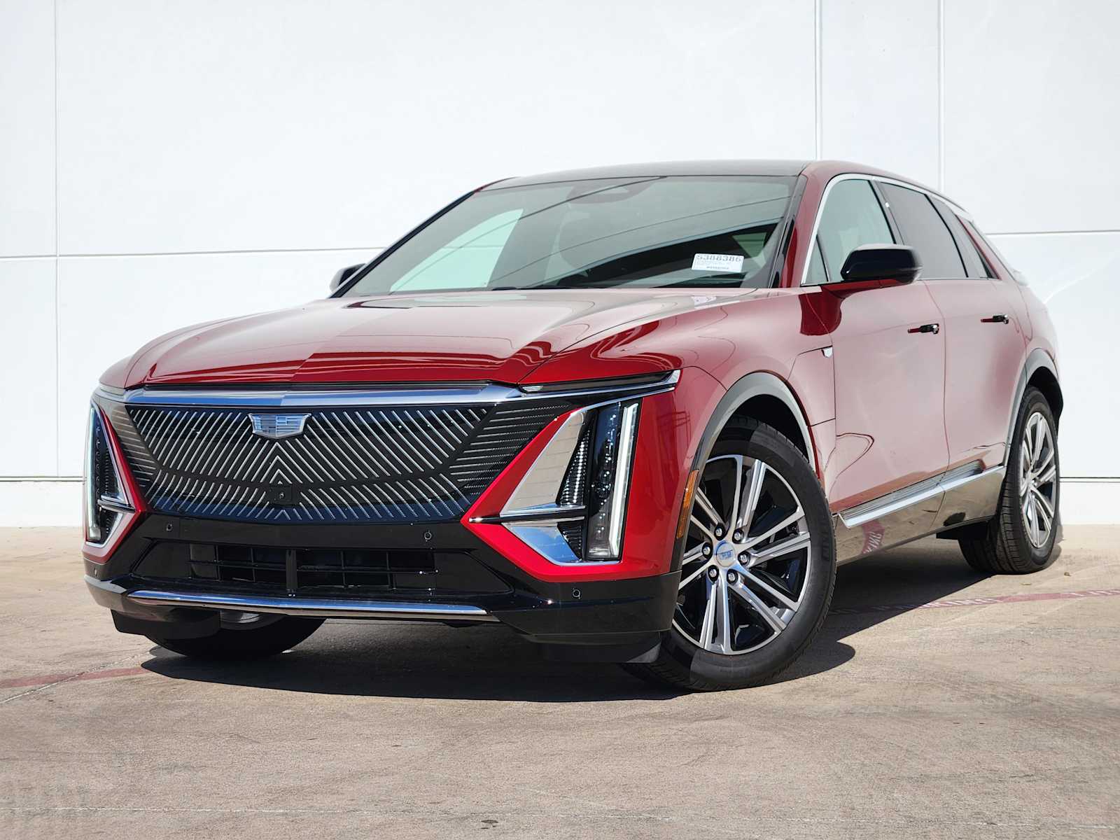 2025 Cadillac LYRIQ Luxury 1's photo