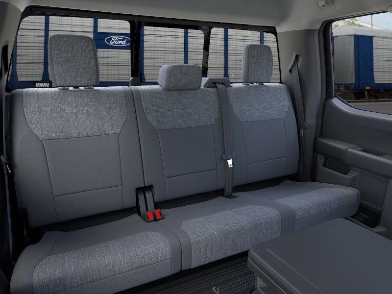 2025 Ford F-350 photo 10