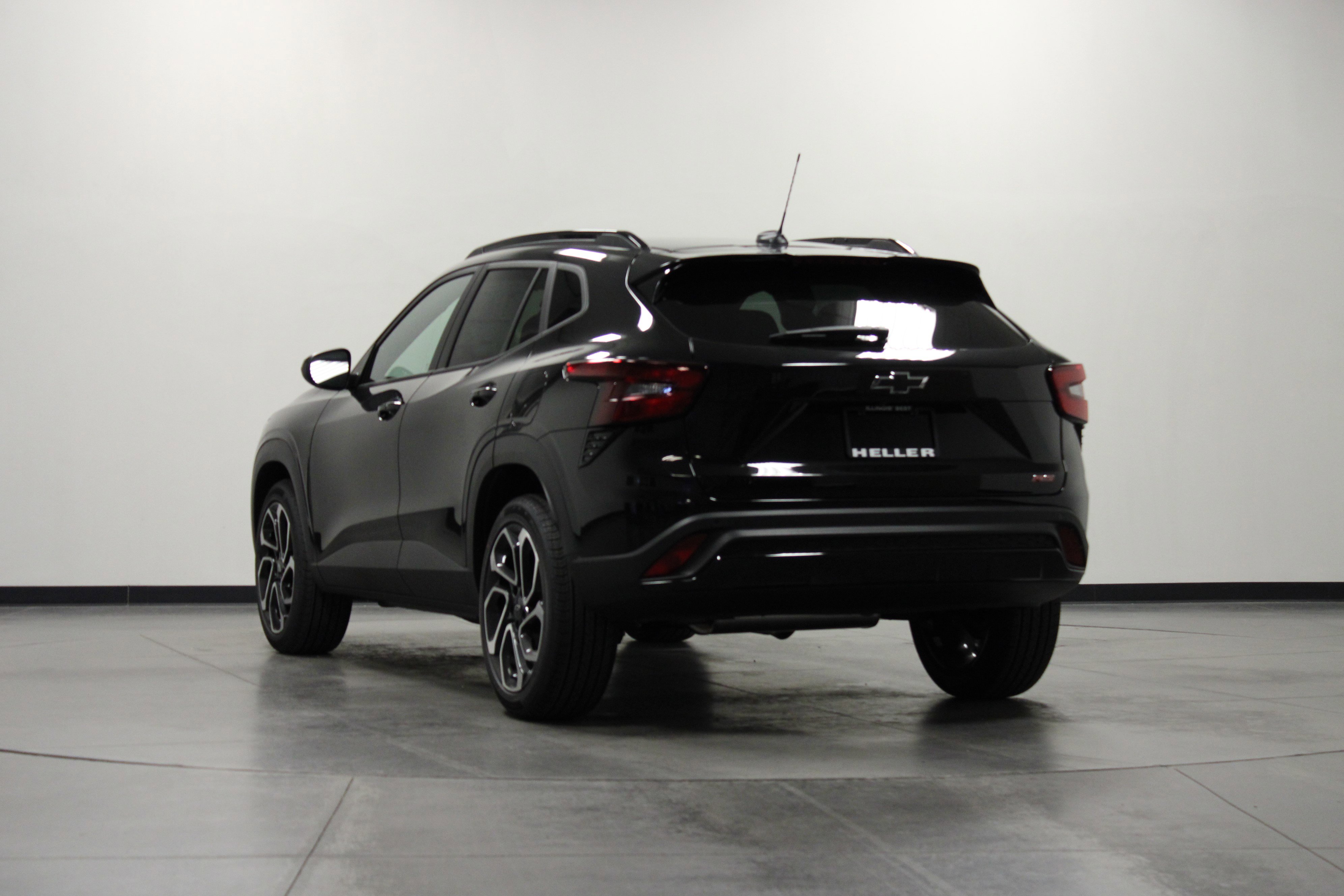 2025 Chevrolet Trax photo 3